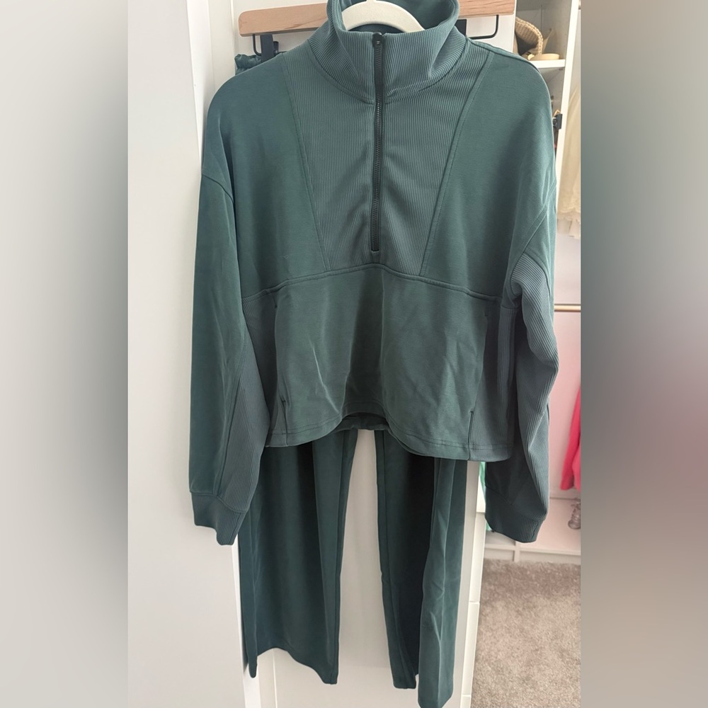 Athleta Seasoft Green Quarter-Zip Loungewear Top and Pants Set